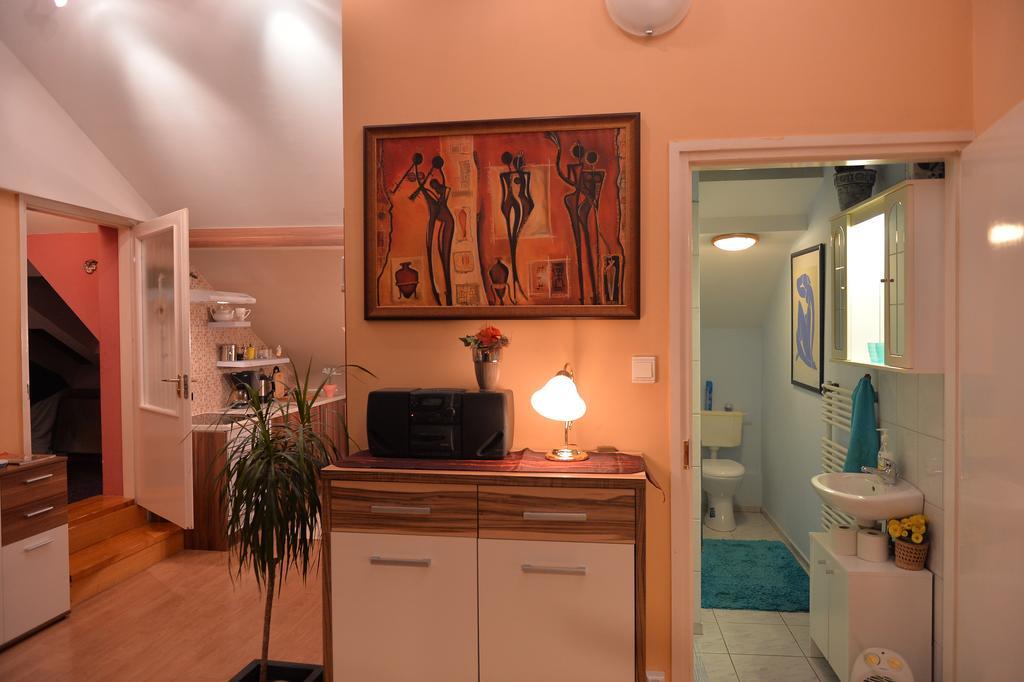 Sopron Eszter Apartman Phòng bức ảnh